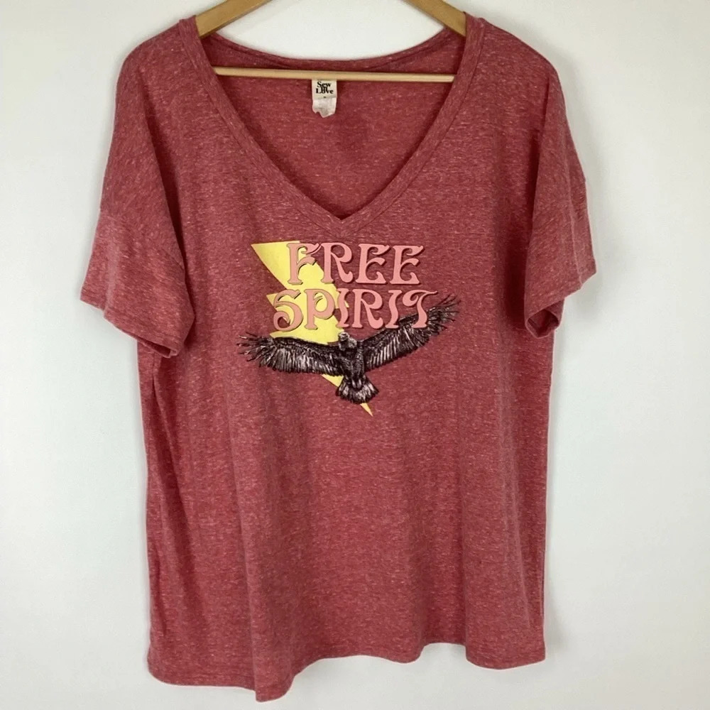 Sew In Love Graphic Tee Medium